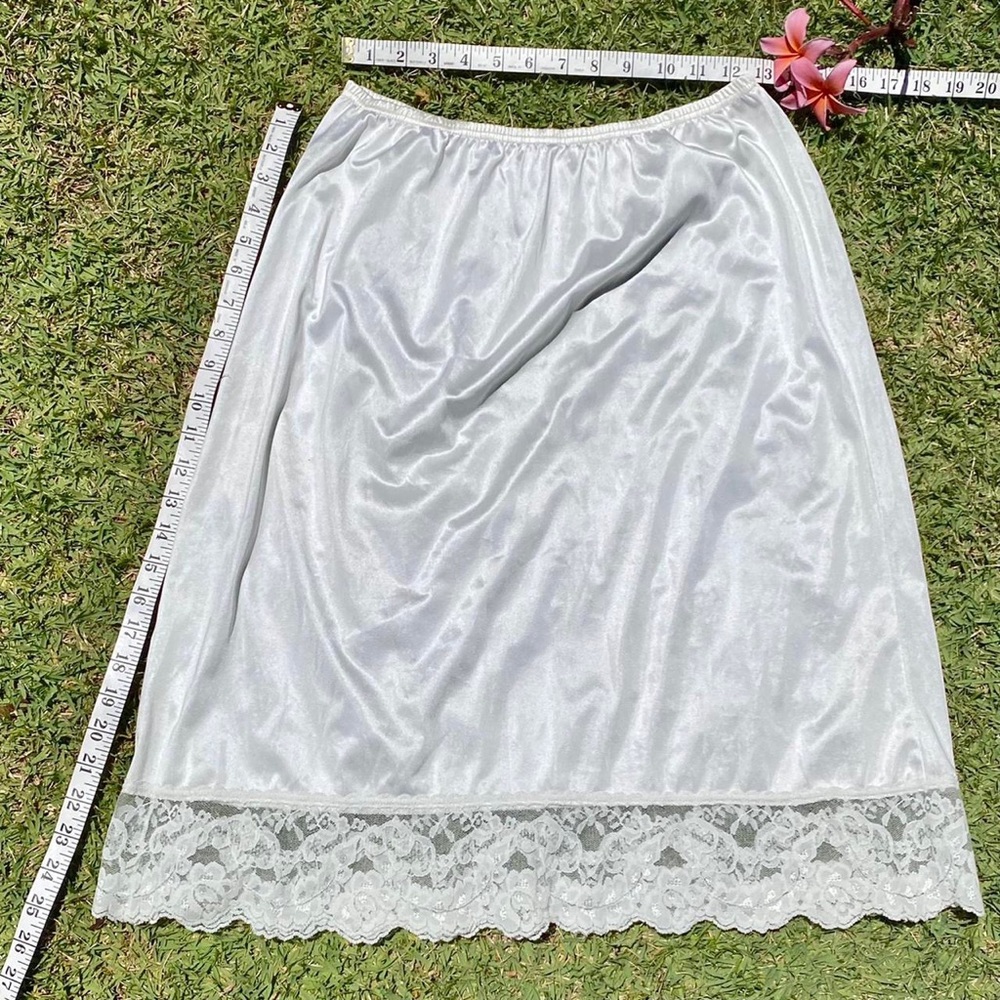 Vintage Classic Stretch Satin Lace Half Slip